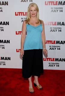 Kristy Swanson feet photo thumbnail