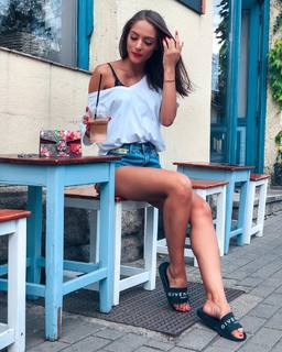 Kristýna Tresnáková feet photo 15