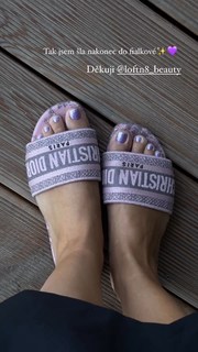 Kristýna Tresnáková feet photo 10