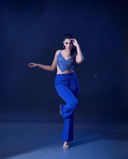 Krithi Shetty feet photo thumbnail