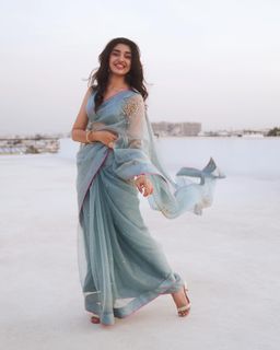 Krithi Shetty feet photo 2