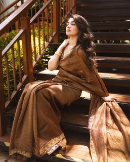 Krithi Shetty feet photo 16