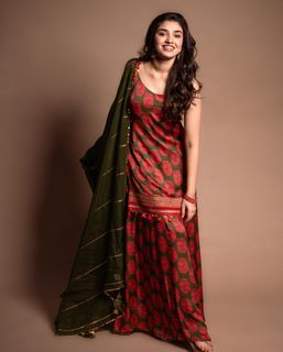 Krithi Shetty feet photo 6