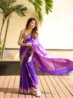 Krithi Shetty feet photo 3