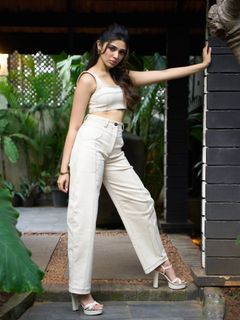 Krithi Shetty feet photo 8