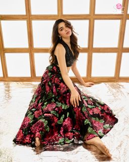 Krithi Shetty feet photo 15