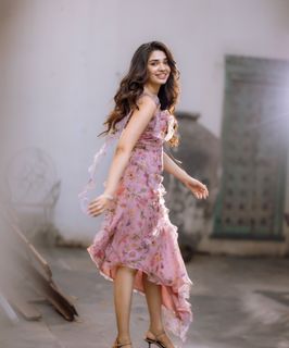 Krithi Shetty feet photo 1