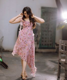 Krithi Shetty feet photo 20