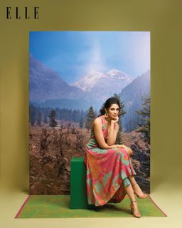 Krithi Shetty feet photo 17