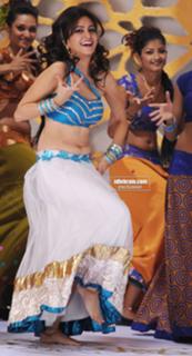 Kriti Kharbanda feet photo thumbnail