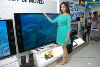 Kriti Kharbanda feet photo thumbnail