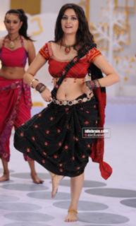 Kriti Kharbanda feet photo thumbnail