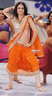 Kriti Kharbanda feet photo thumbnail