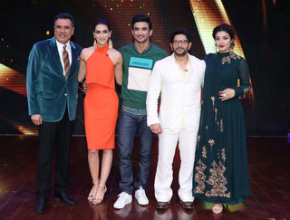 Kriti Sanon feet photo thumbnail