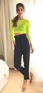 Kriti Sanon feet photo thumbnail