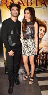 Kriti Sanon feet photo thumbnail