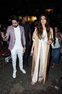 Kriti Sanon feet photo thumbnail