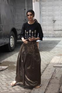 Kriti Sanon feet photo thumbnail