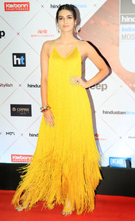 Kriti Sanon feet photo thumbnail