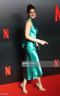 Kriti Sanon feet photo thumbnail