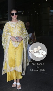 Kriti Sanon feet photo thumbnail