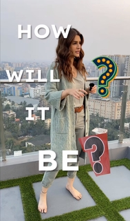 Kriti Sanon feet photo thumbnail