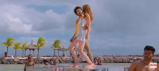 Kriti Sanon feet photo thumbnail
