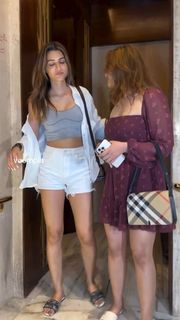 Kriti Sanon feet photo thumbnail