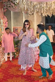 Kriti Sanon feet photo thumbnail