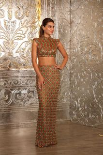 Kriti Sanon feet photo thumbnail