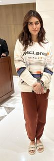Kriti Sanon feet photo 8