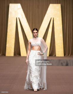 Kriti Sanon feet photo 19