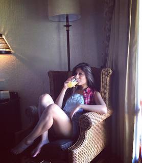 Kritika Kamra feet photo 7