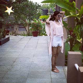 Kritika Kamra feet photo 6