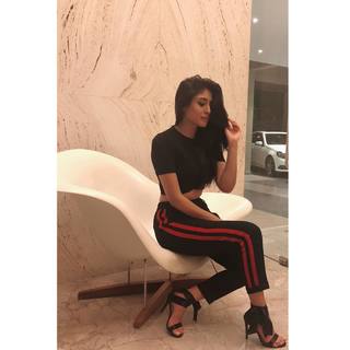 Kritika Kamra feet photo 7