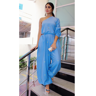 Kritika Kamra feet photo 1