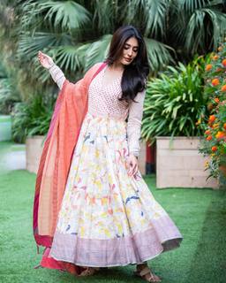 Kritika Kamra feet photo 7