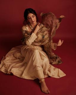Kritika Kamra feet photo 18