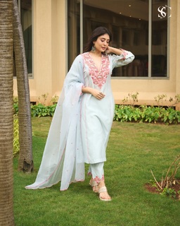 Kritika Kamra feet photo 19