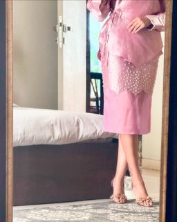 Kritika Kamra feet photo 8