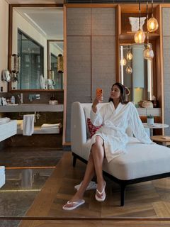 Kritika Kamra feet photo 2