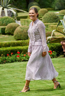 Kronprinsessan Victoria feet photo 6