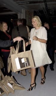 Kronprinsesse Mette Marit feet photo 2