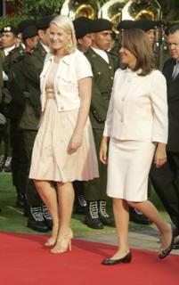 Kronprinsesse Mette Marit feet photo 9