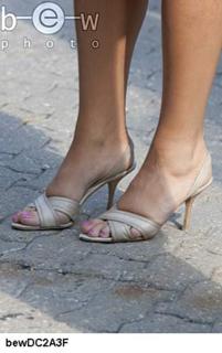 Kronprinsesse Mette Marit feet photo 2