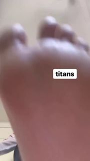 Krutika Singh feet photo 2