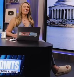 Krystal Ball feet photo thumbnail