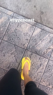 Krystal Bee feet photo 14
