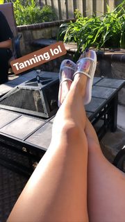 Krystal Bee feet photo 11