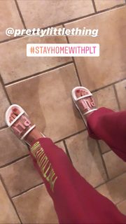Krystal Bee feet photo 10